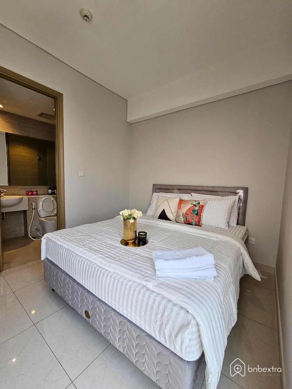 3Br Flat In Taman Anggrek Residence Cakarta Dış mekan fotoğraf
